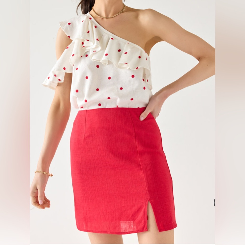 New Francesca’s Jayne Front Slit Red Mini Skirt